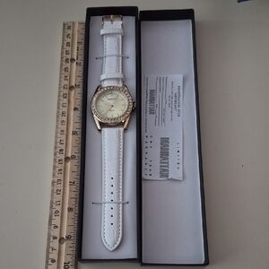 Elegant Manhattan Gold and White Women's Watch